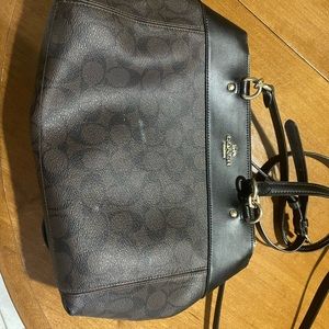 Coach purse with clutch